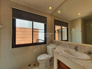 For RENT : Townhouse Phromphong / 4 Bedroom / 3 Bathrooms / 200 sqm / 85000 THB [9924097]