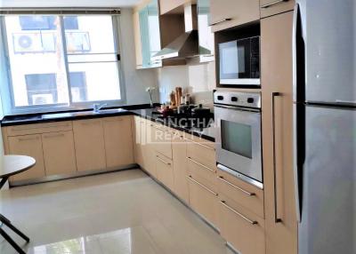 For RENT : Sathorn Gallery Residences / 3 Bedroom / 3 Bathrooms / 200 sqm / 85000 THB [10053218]