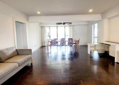 For RENT : Prem Mansion / 3 Bedroom / 4 Bathrooms / 300 sqm / 85000 THB [R10232]