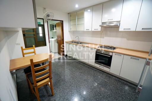 For RENT : Raintree Village Apartment / 3 Bedroom / 3 Bathrooms / 268 sqm / 85000 THB [R10324]