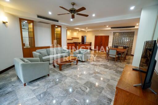 For RENT : Raintree Village Apartment / 3 Bedroom / 3 Bathrooms / 268 sqm / 85000 THB [R10324]