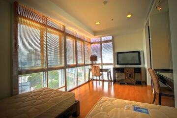 For RENT : Nusasiri Grand / 3 Bedroom / 3 Bathrooms / 167 sqm / 85000 THB [R10568]