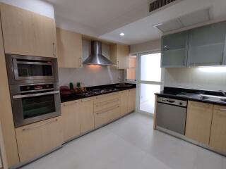 For RENT : GM Height / 3 Bedroom / 3 Bathrooms / 215 sqm / 85000 THB [R10857]