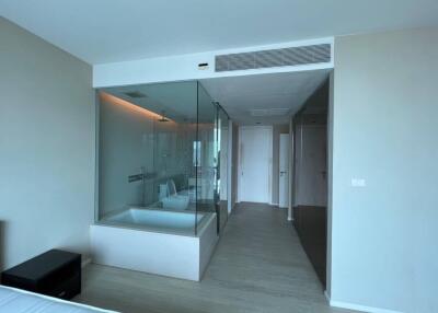 For RENT : The Room Sukhumvit 21 / 2 Bedroom / 2 Bathrooms / 147 sqm / 85000 THB [R11084]