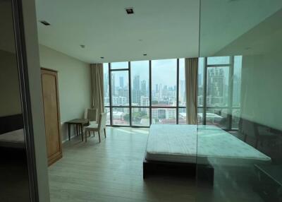 For RENT : The Room Sukhumvit 21 / 2 Bedroom / 2 Bathrooms / 147 sqm / 85000 THB [R11084]