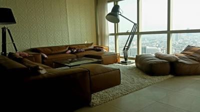 For RENT : The River / 2 Bedroom / 2 Bathrooms / 137 sqm / 85000 THB [R11091]