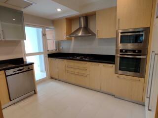 For RENT : GM Height / 3 Bedroom / 3 Bathrooms / 215 sqm / 85000 THB [10717600]