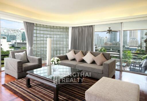 For RENT : Kameo Court / 4 Bedroom / 4 Bathrooms / 313 sqm / 86000 THB [5723015]