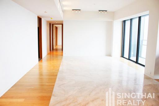 For RENT : The Met / 3 Bedroom / 3 Bathrooms / 198 sqm / 88000 THB [6406168]