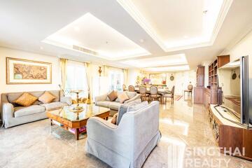 For RENT : La Vie En Rose Place / 3 Bedroom / 3 Bathrooms / 198 sqm / 89000 THB [8218305]