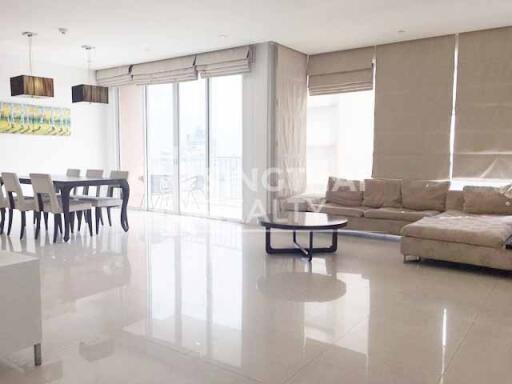 For RENT : Fullerton Sukhumvit / 3 Bedroom / 3 Bathrooms / 156 sqm / 90000 THB [3382661]