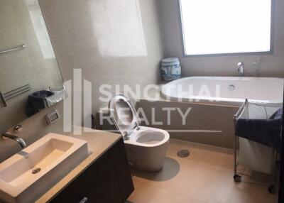 For RENT : The Madison / 3 Bedroom / 3 Bathrooms / 176 sqm / 90000 THB [4022924]