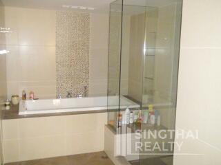 For RENT : The Emporio Place / 2 Bedroom / 2 Bathrooms / 145 sqm / 90000 THB [5242019]