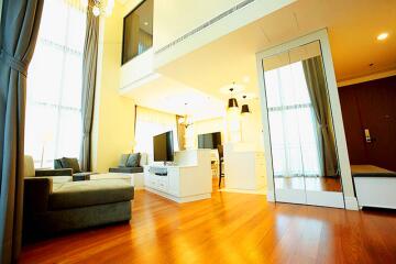 For RENT : Bright Sukhumvit 24 / 3 Bedroom / 3 Bathrooms / 181 sqm / 90000 THB [6668791]