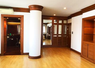 For RENT : Tower Park / 3 Bedroom / 3 Bathrooms / 281 sqm / 90000 THB [6695752]