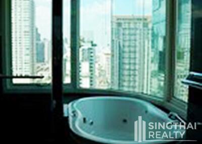 For RENT : The Infinity / 2 Bedroom / 2 Bathrooms / 121 sqm / 90000 THB [6716181]