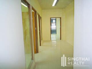 For RENT : Townhouse Phromphong / 4 Bedroom / 4 Bathrooms / 351 sqm / 90000 THB [6842236]