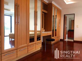 For RENT : P.R.Home III Apartment / 3 Bedroom / 3 Bathrooms / 301 sqm / 90000 THB [7274355]