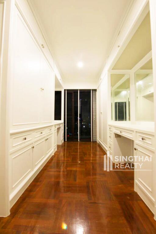 For RENT : Townhouse Thonglor / 5 Bedroom / 3 Bathrooms / 301 sqm / 90000 THB [7473910]