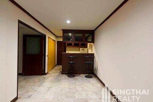 For RENT : Townhouse Thonglor / 5 Bedroom / 3 Bathrooms / 301 sqm / 90000 THB [7473910]