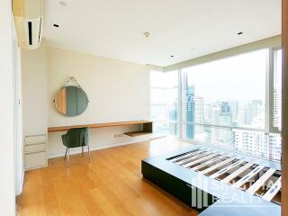 For RENT : Fullerton Sukhumvit / 3 Bedroom / 3 Bathrooms / 133 sqm / 90000 THB [7574469]