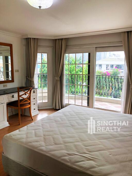 For RENT : N.S. Park / 3 Bedroom / 4 Bathrooms / 195 sqm / 90000 THB [8718824]