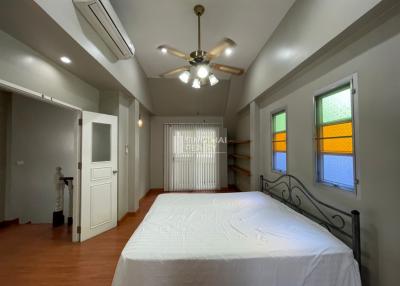 For RENT : House Nana / 5 Bedroom / 5 Bathrooms / 350 sqm / 100000 THB [9534972]