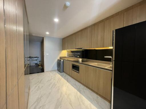 For RENT : Bliss by the Opus / 3 Bedroom / 2 Bathrooms / 157 sqm / 90000 THB [9805416]