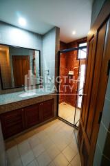 For RENT : Raintree Village Apartment / 3 Bedroom / 3 Bathrooms / 268 sqm / 90000 THB [R10325]