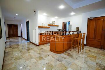 For RENT : Raintree Village Apartment / 3 Bedroom / 3 Bathrooms / 268 sqm / 90000 THB [R10325]