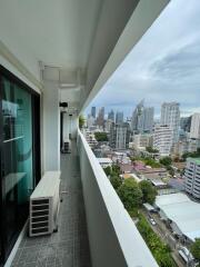 For RENT : Ruamjai Heights / 3 Bedroom / 3 Bathrooms / 209 sqm / 90000 THB [R10655]