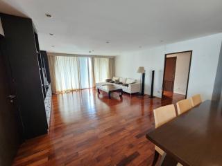 For RENT : Urbana Langsuan / 3 Bedroom / 3 Bathrooms / 170 sqm / 90000 THB [R11087]