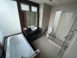 For RENT : Nusasiri Grand / 3 Bedroom / 3 Bathrooms / 156 sqm / 90000 THB [10640124]
