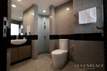 For RENT : Seven Place Executive Residences / 3 Bedroom / 3 Bathrooms / 286 sqm / 92000 THB [7550401]