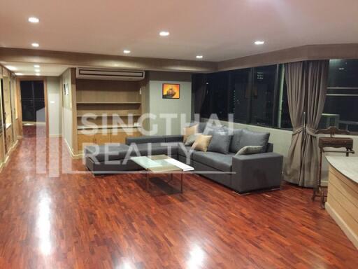 For RENT : Lake Avenue / 2 Bedroom / 3 Bathrooms / 327 sqm / 95000 THB [4272779]