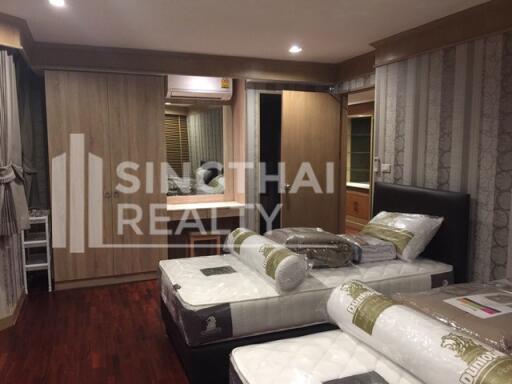 For RENT : Lake Avenue / 2 Bedroom / 3 Bathrooms / 327 sqm / 95000 THB [4272779]