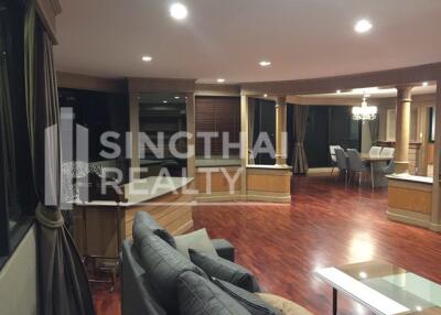 For RENT : Lake Avenue / 2 Bedroom / 3 Bathrooms / 327 sqm / 95000 THB [4272779]