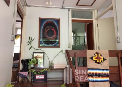 For RENT : House Phromphong / 3 Bedroom / 2 Bathrooms / 251 sqm / 95000 THB [6200860]