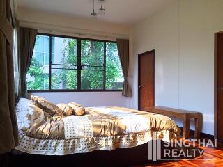 For RENT : House Ekkamai / 4 Bedroom / 5 Bathrooms / 311 sqm / 95000 THB [6673831]