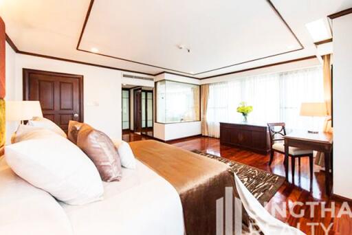 For RENT : Mayfair Garden / 3 Bedroom / 3 Bathrooms / 261 sqm / 95000 THB [6911689]