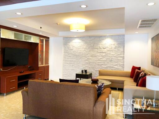 For RENT : JJ Mansion / 3 Bedroom / 3 Bathrooms / 201 sqm / 95000 THB [8301719]