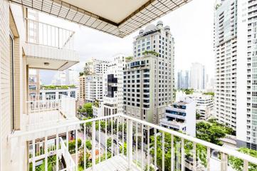 For RENT : Langsuan Ville / 3 Bedroom / 3 Bathrooms / 243 sqm / 90000 THB [8349630]