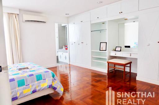 For RENT : Townhouse Sathorn / 5 Bedroom / 5 Bathrooms / 481 sqm / 95000 THB [8515621]