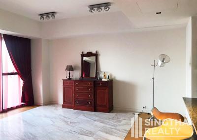 For RENT : The Met / 3 Bedroom / 4 Bathrooms / 192 sqm / 95000 THB [8676676]