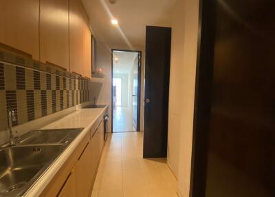 For RENT : The Madison / 3 Bedroom / 3 Bathrooms / 220 sqm / 95000 THB [R10649]