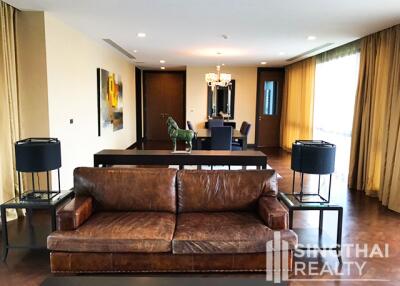 For RENT : The Grand Villa / 2 Bedroom / 2 Bathrooms / 201 sqm / 96000 THB [6430738]