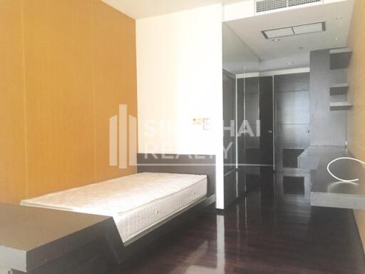 For RENT : The Height / 3 Bedroom / 3 Bathrooms / 138 sqm / 100000 THB [3149450]