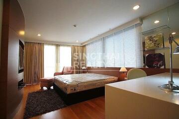 For RENT : The Rise Sukhumvit 39 / 3 Bedroom / 3 Bathrooms / 258 sqm / 100000 THB [3695612]