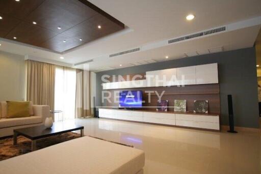 For RENT : The Rise Sukhumvit 39 / 3 Bedroom / 3 Bathrooms / 258 sqm / 100000 THB [3695612]