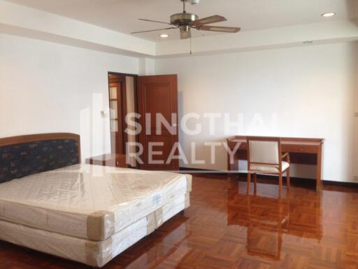 For RENT : Insaf Court / 3 Bedroom / 3 Bathrooms / 301 sqm / 100000 THB [4345910]